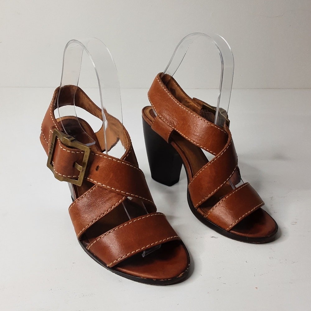 Frye Amy criss cross shoes Size 5.5